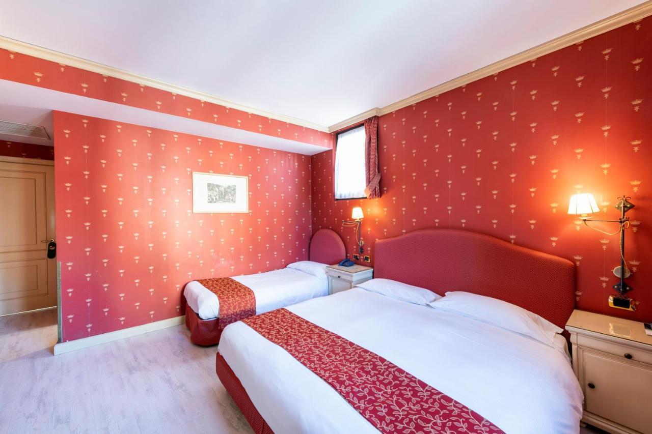 Hotel Du Lac מנאג'יו מראה חיצוני תמונה